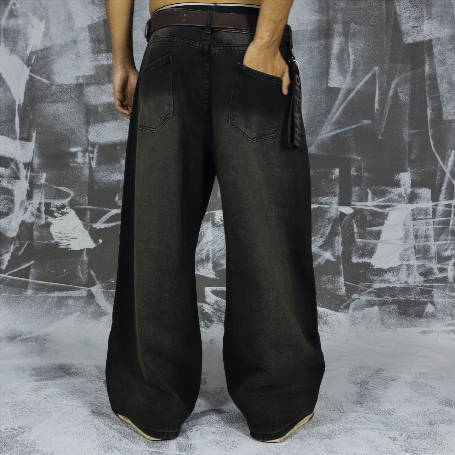 Jeans baggy tears of jewels